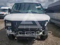 2017 Chevrolet Express photo