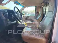 2017 Chevrolet Express фото