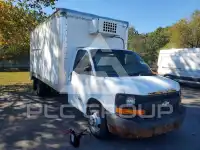 2017 Chevrolet Express фото