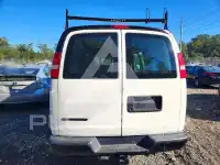2017 Chevrolet Express фото
