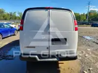 2017 Chevrolet Express photo