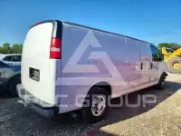 2017 Chevrolet Express фото