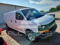 2017 Chevrolet Express фото