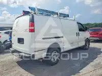 2017 Chevrolet Express photo