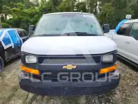 2017 Chevrolet Express фото