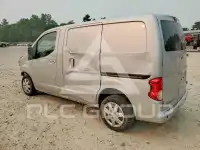 2017 Chevrolet Express photo