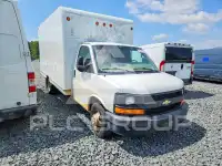 2017 Chevrolet Express photo