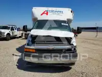 2017 Chevrolet Express фото