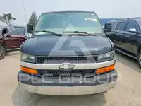 2017 Chevrolet Express photo