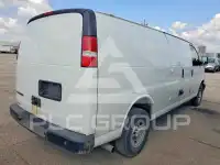 2017 Chevrolet Express фото