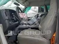 2017 Chevrolet Express photo