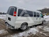 2017 Chevrolet Express photo