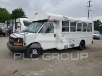 2017 Chevrolet Express фото