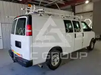 2017 Chevrolet Express фото