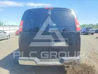 2017 Chevrolet Express фото