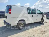 2017 Chevrolet Express фото