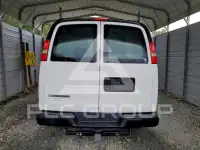2017 Chevrolet Express фото