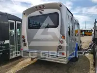 2017 Chevrolet Express фото