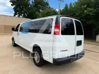 2017 Chevrolet Express photo