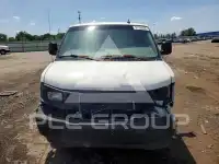2017 Chevrolet Express photo