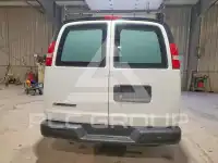 2017 Chevrolet Express фото