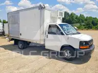 2017 Chevrolet Express фото