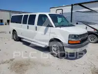 2017 Chevrolet Express photo