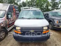 2017 Chevrolet Express photo