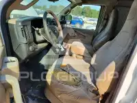 2017 Chevrolet Express фото