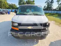 2017 Chevrolet Express фото