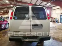 2017 Chevrolet Express фото