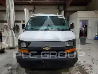 2017 Chevrolet Express фото