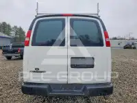 2017 Chevrolet Express фото