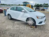 2017 Chevrolet Sonic фото