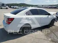 2017 Chevrolet Sonic фото
