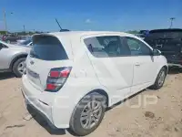 2017 Chevrolet Sonic фото
