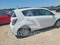 2017 Chevrolet Sonic фото