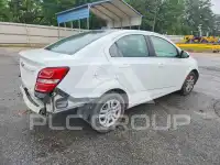 2017 Chevrolet Sonic фото