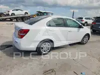 2017 Chevrolet Sonic фото