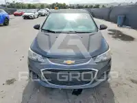 2017 Chevrolet Sonic photo