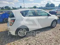 2017 Chevrolet Sonic фото
