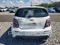 2017 Chevrolet Sonic фото
