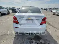 2017 Chevrolet Sonic фото