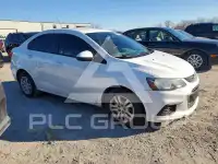 2017 Chevrolet Sonic фото