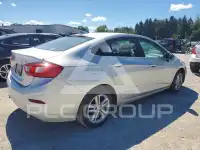 2017 Chevrolet Cruze photo