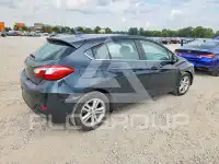 2017 Chevrolet Cruze photo