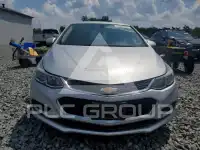 2017 Chevrolet Cruze photo