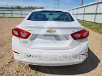 2017 Chevrolet Cruze photo