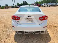 2017 Chevrolet Cruze photo