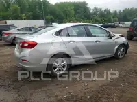 2017 Chevrolet Cruze photo